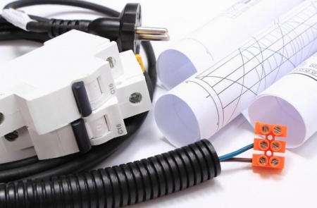 Comment r&eacute;ussir votre installation &eacute;lectrique &agrave; Rans ? Guide pratique